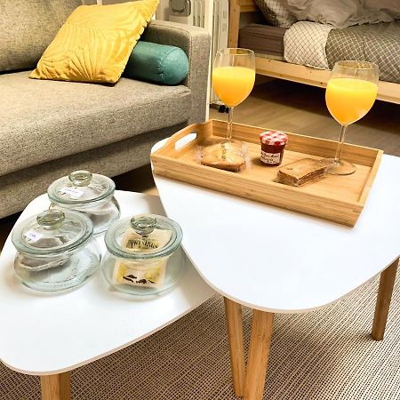 Appartement Studio avec Lumière d'ambiance - Proche Victoire à Bordeaux Extérieur photo